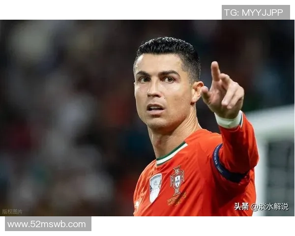 足球明星的卷发魅力揭秘:为何他们的发型成为时尚风向标 足球明星的卷发魅力揭秘:为何他们的发型成为时尚风向标