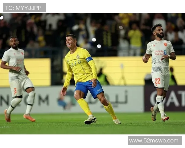 黄色长头发的足球明星如何在赛场上展现独特魅力与风采