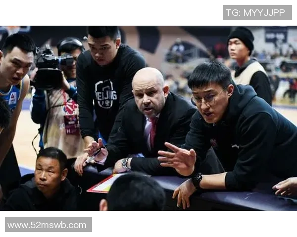 杭州篮球队在转换进攻与防守中的得失分析与反思 杭州篮球队在转换进攻与防守中的得失分析与反思